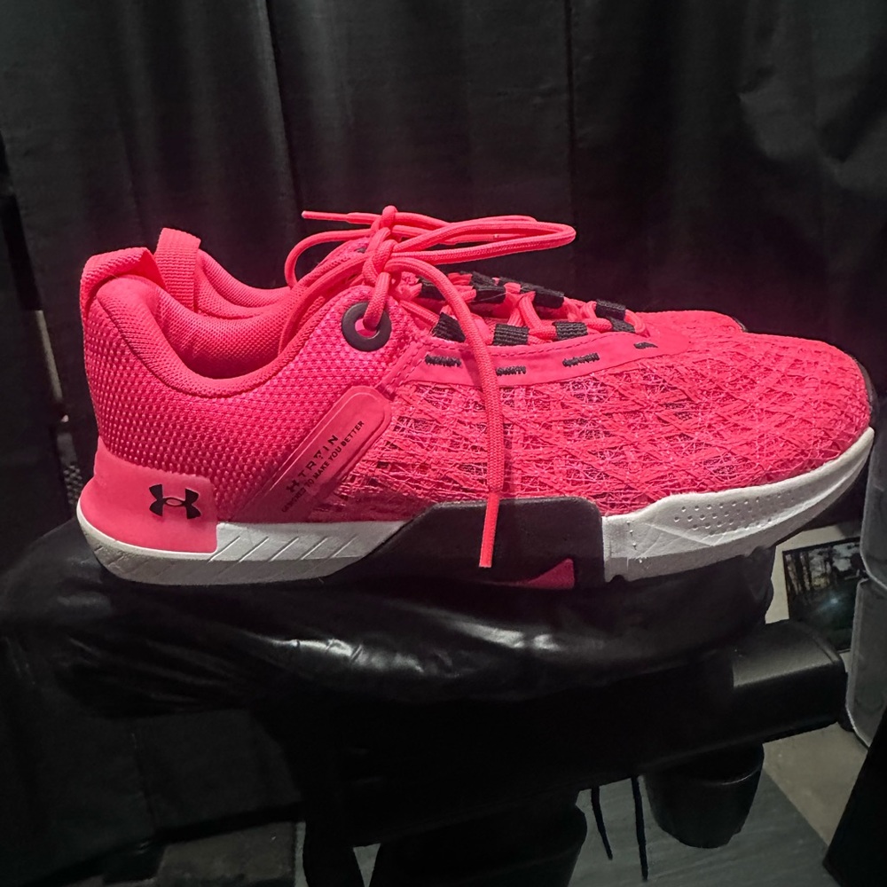 Under Armour Women's Pink Athletic Shoes